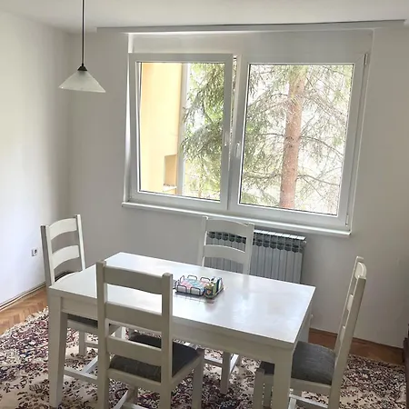 Dd Kalemova Sa Garazom Apartment *